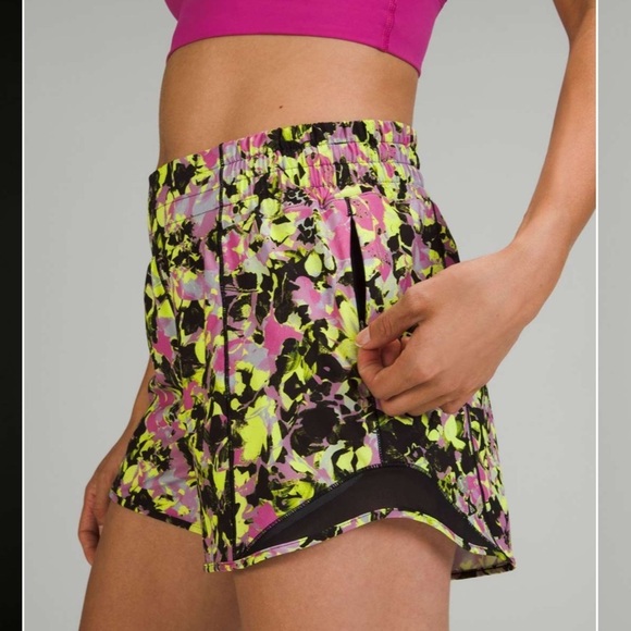 Lululemon Hotty Hot High-Rise Short 4